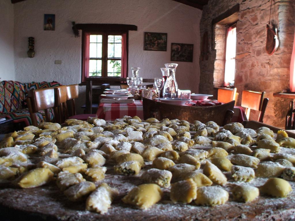 Agriturismo La Fontana Dell'Olmo Hotel Molini di Triora Екстериор снимка